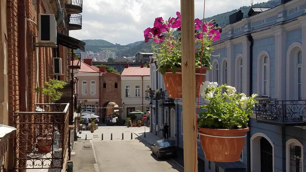 Art House Lägenhet Tbilisi Exteriör bild
